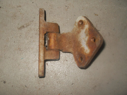 1969 Datsun 510 Bluebird Wagon - Front Upper Door Hinge - Core for Rebuild