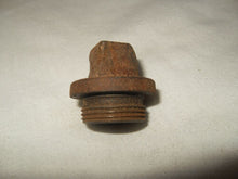 Load image into Gallery viewer, Cushman Scooter - Husky Engine - Oil Cap Plug