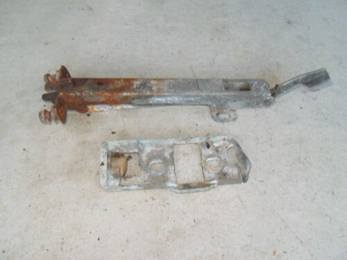 1969 Datsun 510 Bluebird Wagon - Rear Hatch Tail Gate Lock + Catcher / Striker