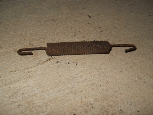 1960 Mitsubishi Silver Pigeon C75 Scooter - Brake Pedal Spring