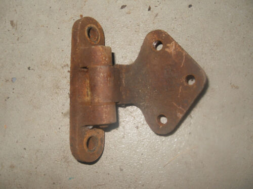 1969 Datsun 510 Bluebird Wagon - Front Upper Door Hinge (Core for Rebuild)