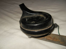 Load image into Gallery viewer, Vintage Bosch 12V Horn - Made in Spain