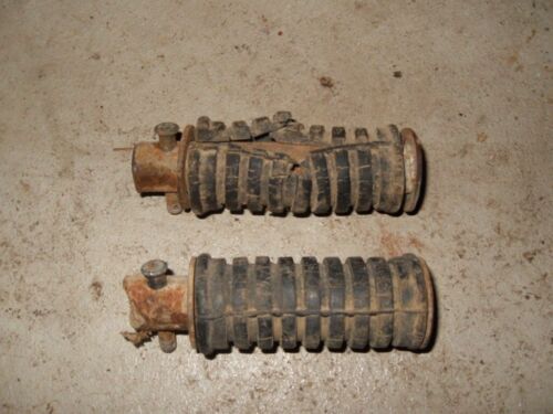 1975 Yamaha RS100 RD - Pair of Foot Pegs