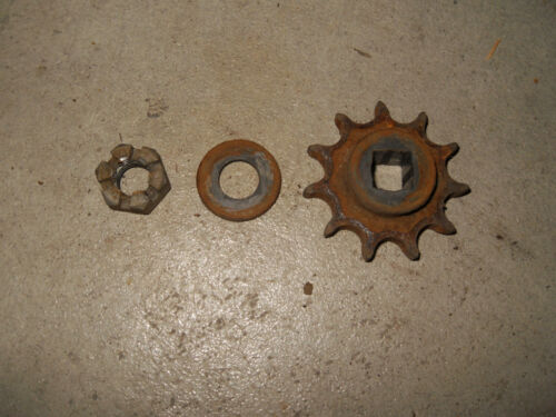 1960 Mitsubishi Silver Pigeon C75 Scooter - Rear Drive Sprocket