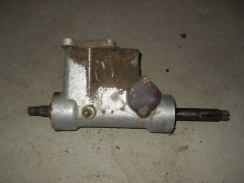 1960 Mitsubishi Silver Pigeon C75 Scooter - Drive / Jack Shaft