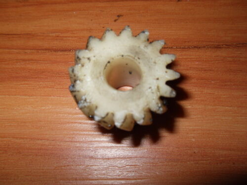 1978 Yamaha DT125 Enduro - Plastic Tachometer Drive Gear