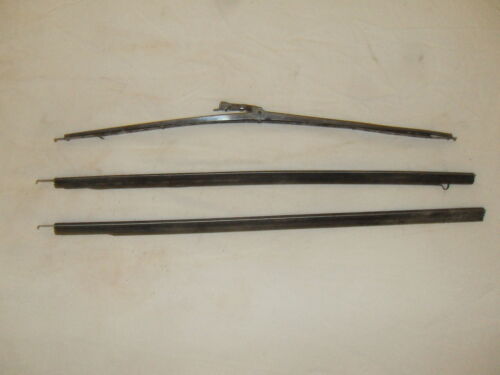 Westcoaster Mailster - Chrome Windshield Wiper Arm with 2 Used Blades