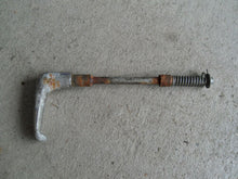 Load image into Gallery viewer, Suzuki M31 M30 55cc - Seat Release Pull Lever