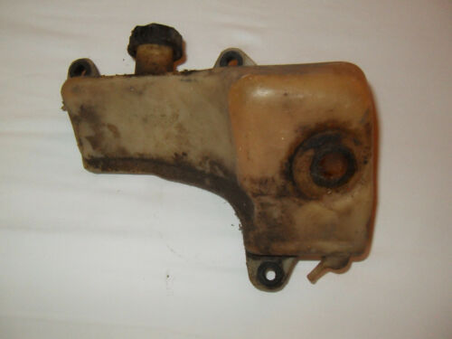 1972 Suzuki GT550 - Injector Oil Tank