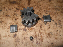 Load image into Gallery viewer, 1968 Suzuki T305 - Gear Shift Pawl Components